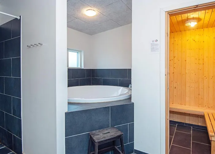 14 Person In * Glesborg