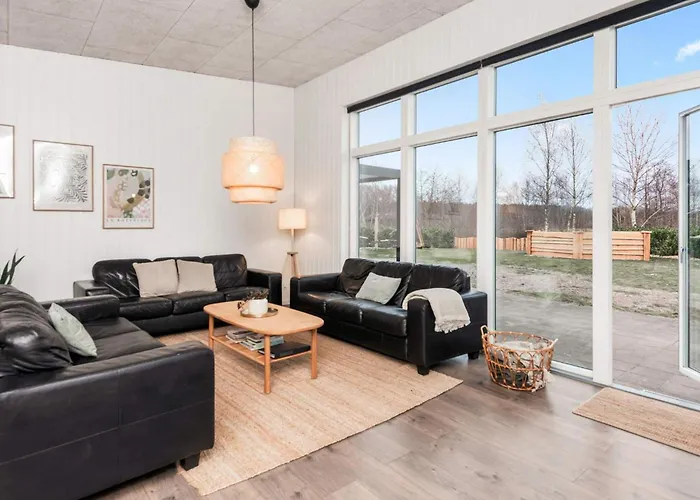 14 Person In Tatil Evi Glesborg